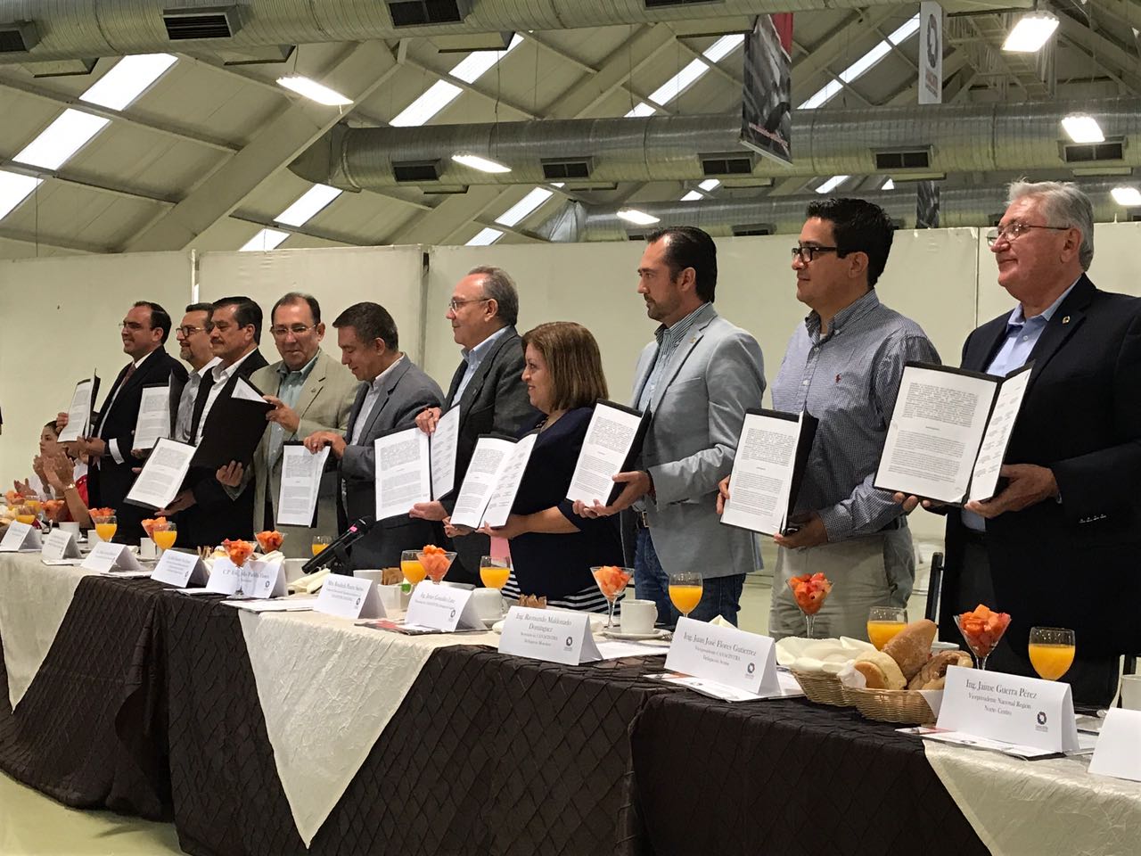 Firman convenio de educación dual entre Canacintra y SEP Coahuila.