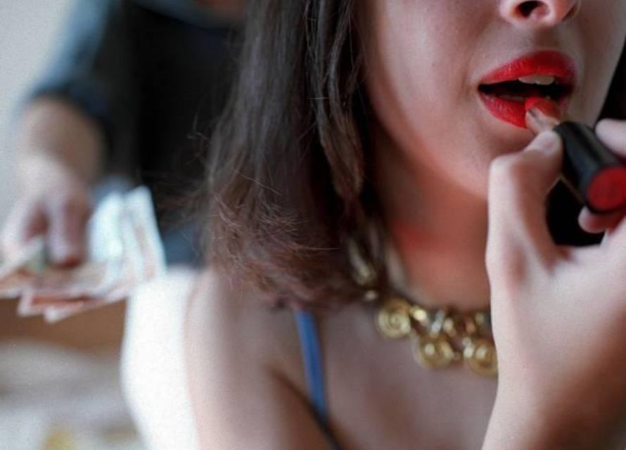 El presidente municipal subrayó que el tráfico de mujeres está relacionado con el tema de la prostitución.