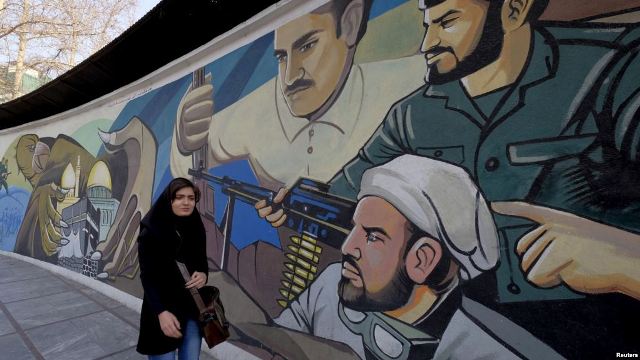 Los activos en Estados Unidos de los 18 individuos y entidades iraníes castigados con estas sanciones quedan congelados y se prohíbe a los afectados h