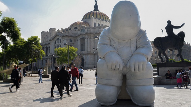 La muestra exhibe 15 esculturas de bronce en la Alameda Central.