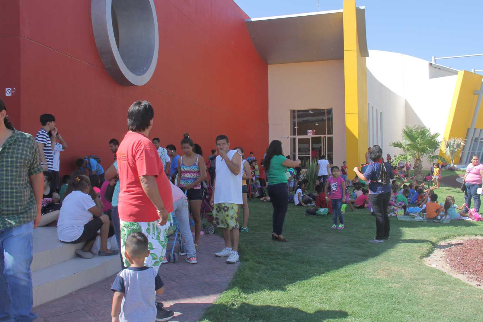 En Torreón, los cursos de verano del Ayuntamiento dieron inicio este lunes.