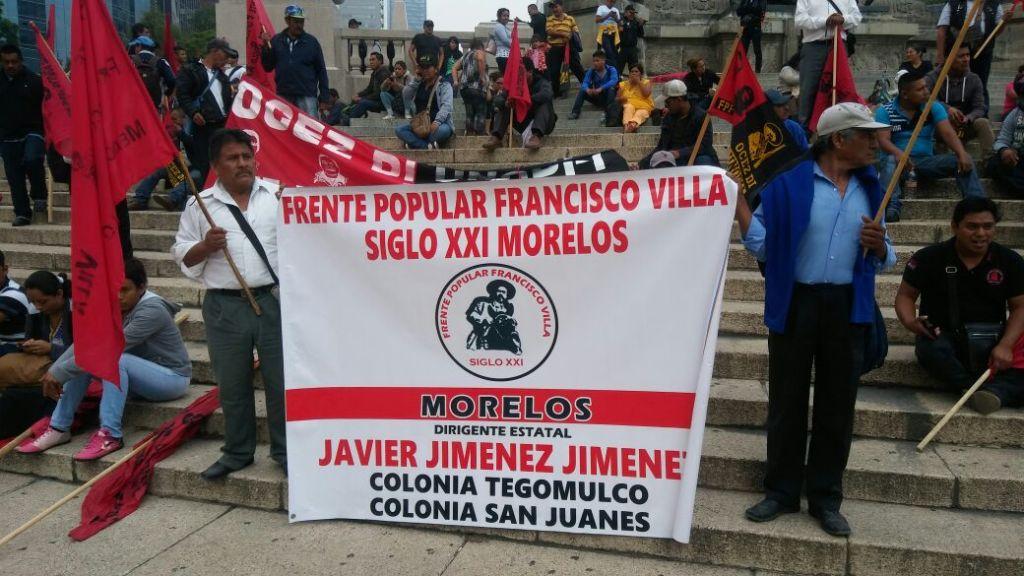 Los manifestantes se reunieron en el Ángel de la Independencia.