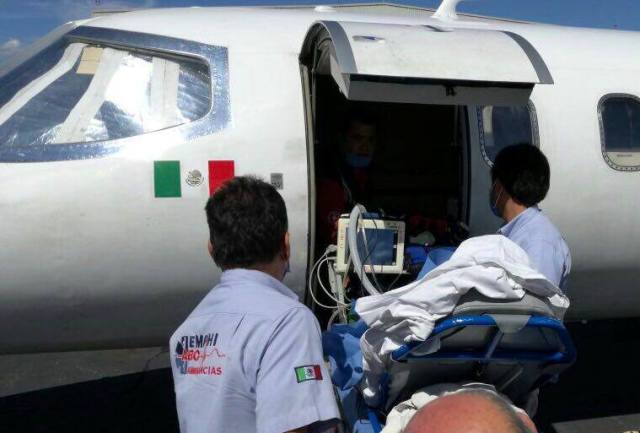 Niño electrocutado lo envían a Galveston, EU