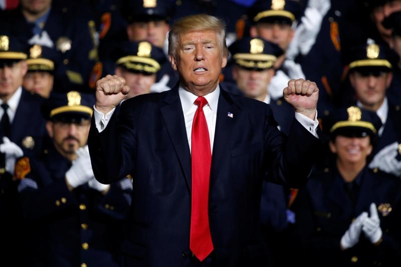 Las palabras de Trump surgieron después de que los republicanos en el Senado no lograron derogar el Obamacare.