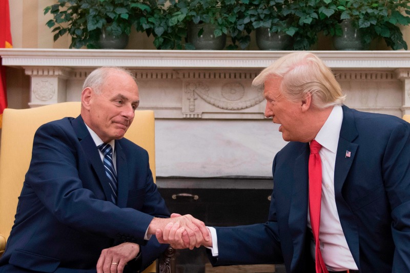 Donald Truimp durante el nombramiento del ex general John Kelly, en La Casa Blanca. 