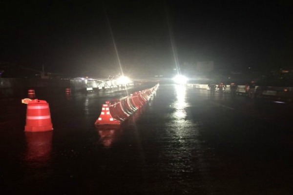 La Policía Federal informó del cierre total del Paso Express durante esta madrugada.