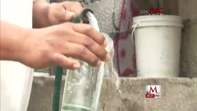 Una toma clandestina de gasolina contaminó el agua de un pozo en Ocotepec