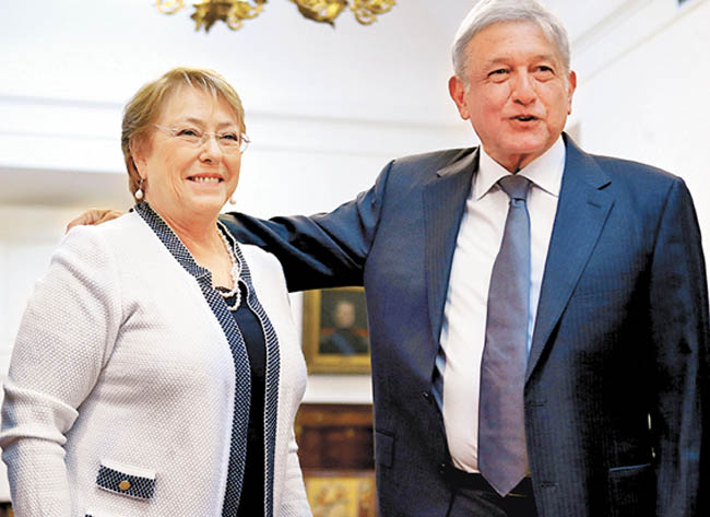 La presidenta chilena con el líder de Morena. 