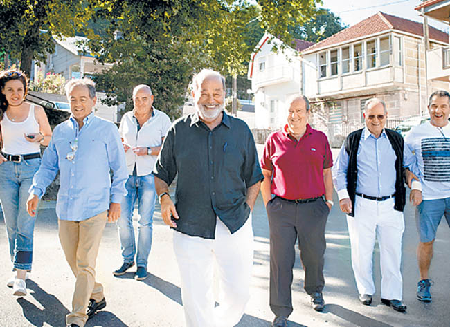 En Ourense, España, con Olegario Vázquez Raña y Amancio Ortega. 