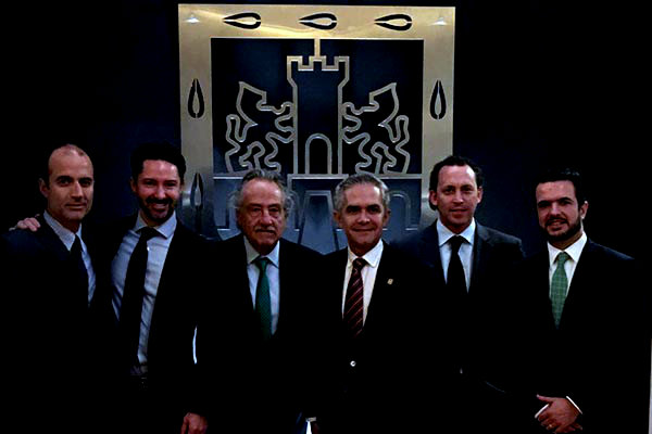 Directivos de la FMF y Miguel Ángel Mancera, oficializan la candidatura de la CDMX para ser sede del Mundial 2026