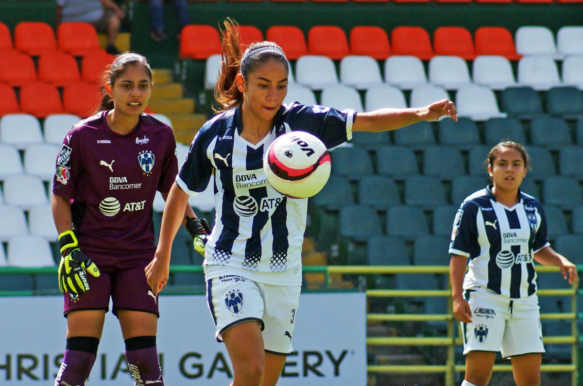 Monterrey vence 2-0 a León