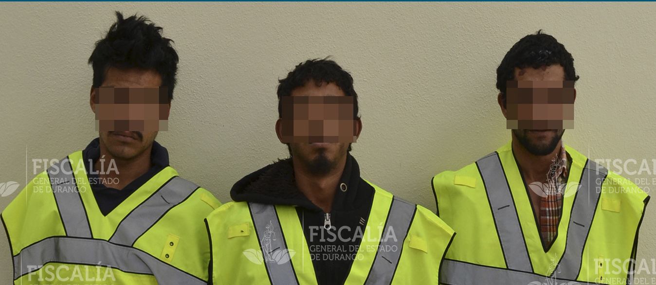 Jóvenes detenidos con droga en Durango. 