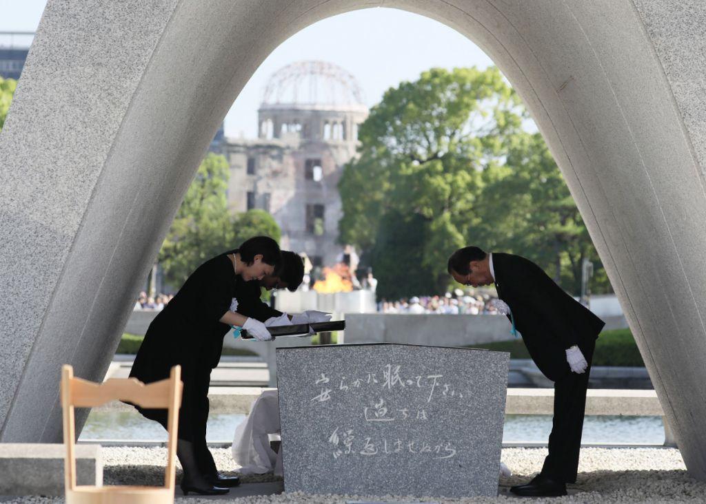 Dos bombas atómicas cayeron en Hiroshima y Nagasaki.