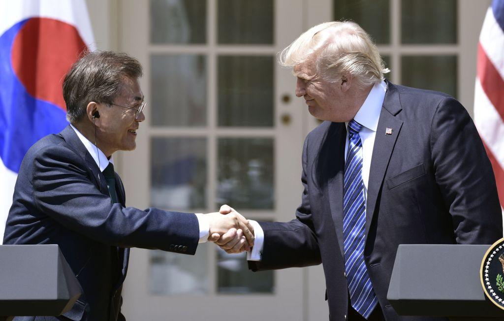 Los dos líderes afirmaron que Corea del Norte es una grave y creciente amenaza directa contra Estados Unidos, Corea del Sur y Japón.