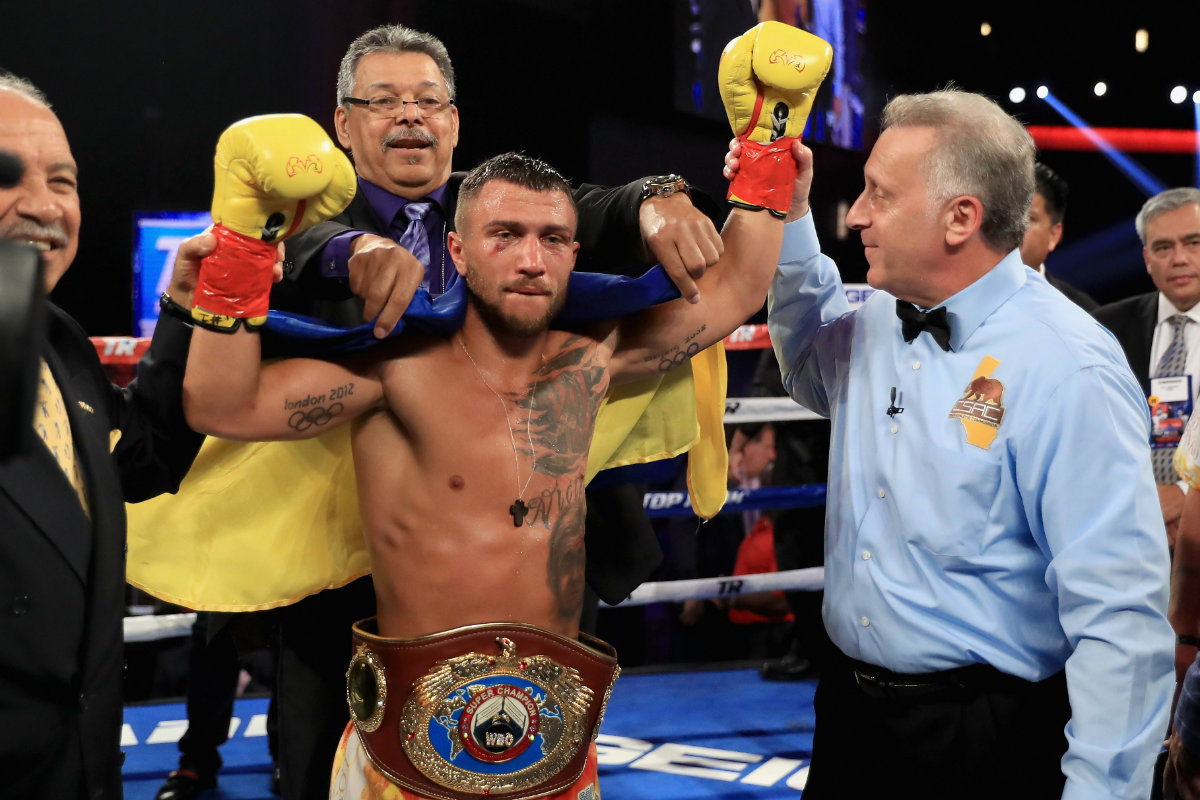 Vasyl Lomachenko noqueó en siete rounds a Manuel Marriaga