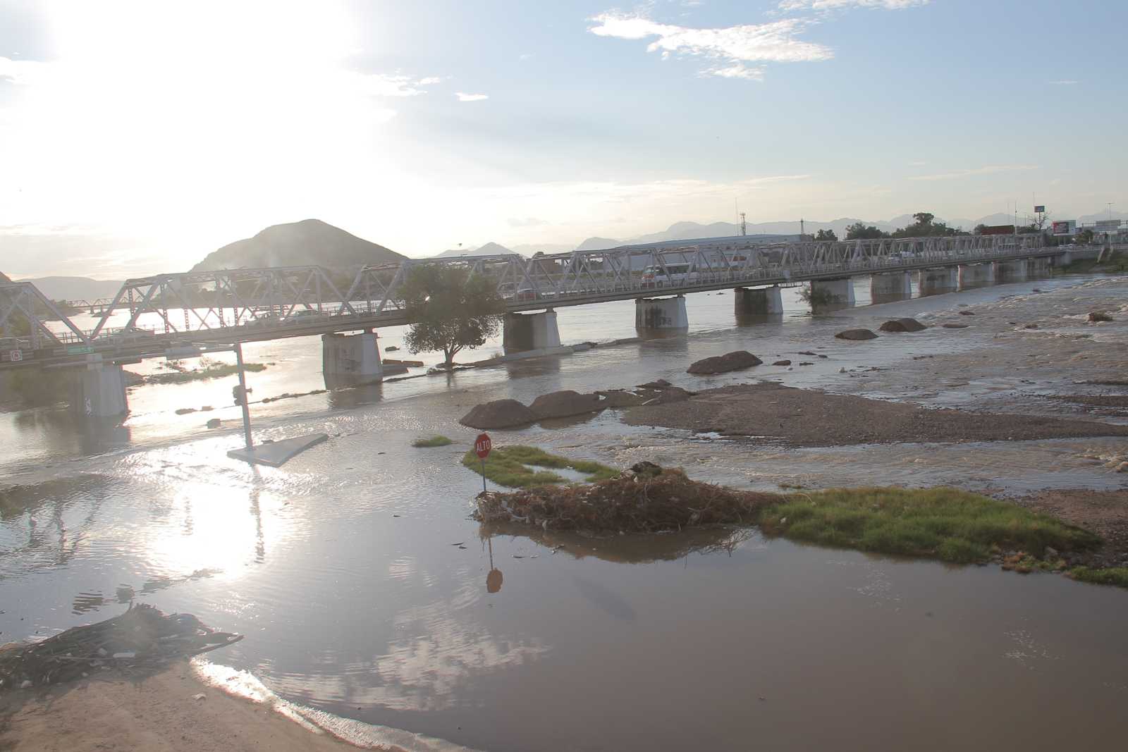 Productores de La Laguna pedirán a Conagua una parte del líquido liberado de la presa Francisco Zarco.