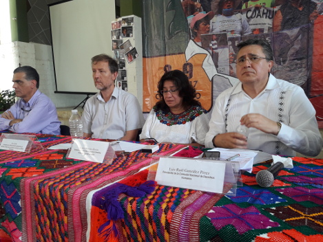 En la sede diocesana de Chilpancingo, los representantes de la ONU en materia de derechos humanos, Jan Jarab y el presidente de la CNDH, Raúl González
