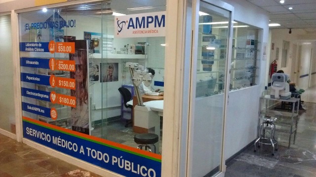Con esta tarjeta, la gente tendrá $250 en medicamentos o análisis dentro de la red de clínicas AMPM.