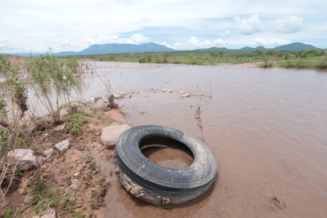 El Río Sonora a su paso por Huepac, después del desastre ambiental ocasionado por Grupo México en la zona hace tres años.