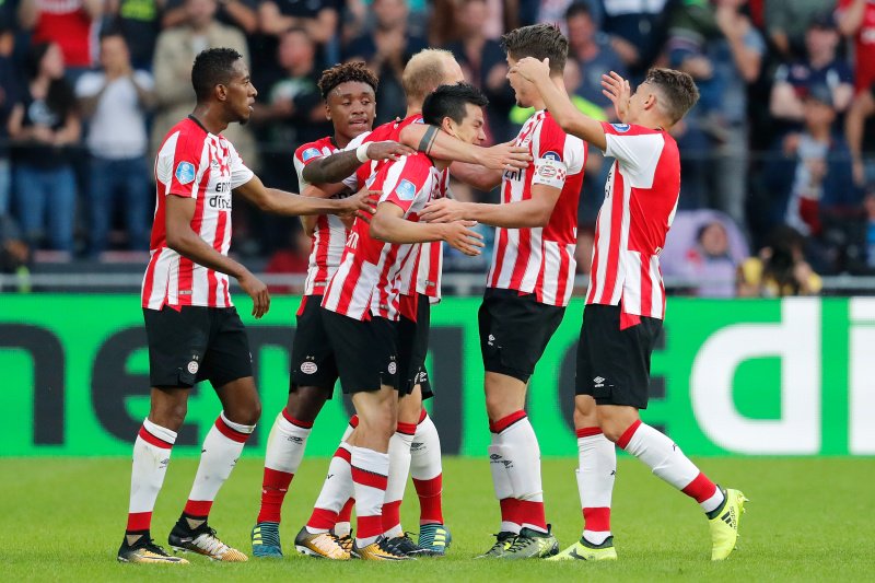 Hirving Lozano anotó su primer gol con el PSV