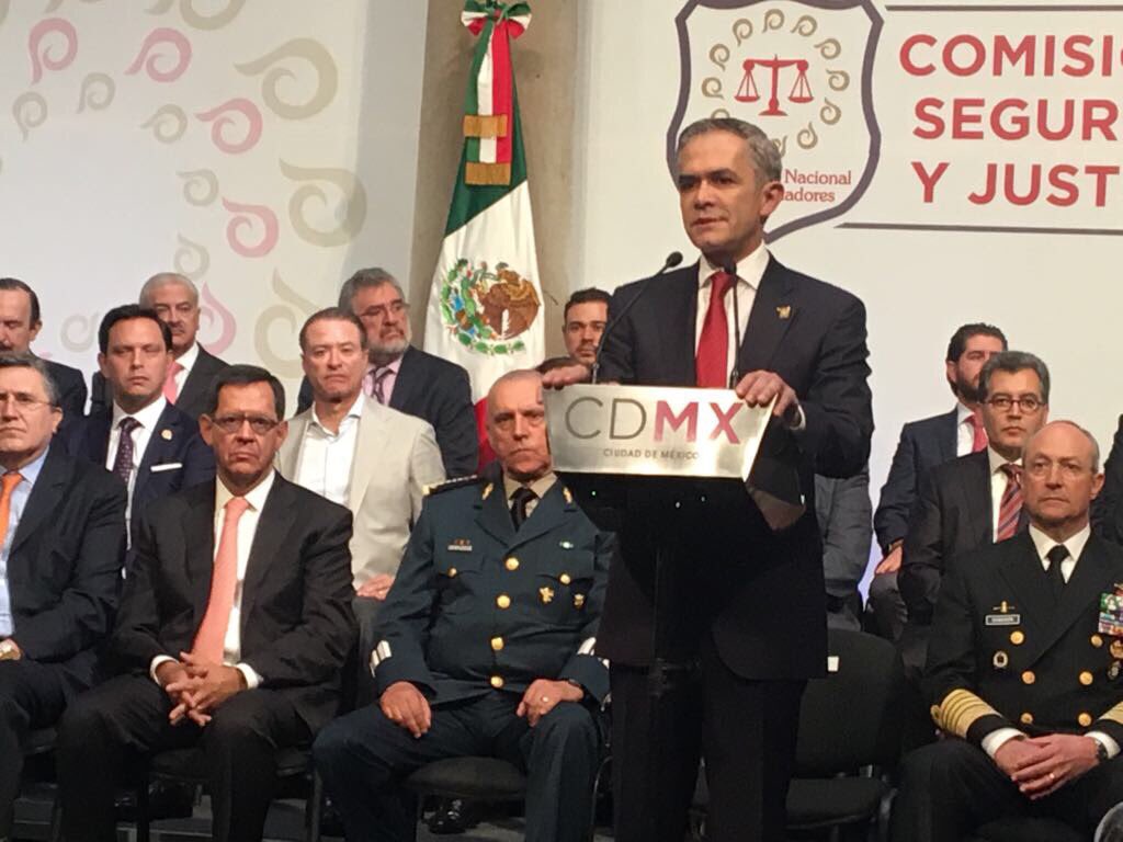 El presidente de la Confederación Nacional de Gobernadores, destacó que debe discutir la Ley de Seguridad Interior.