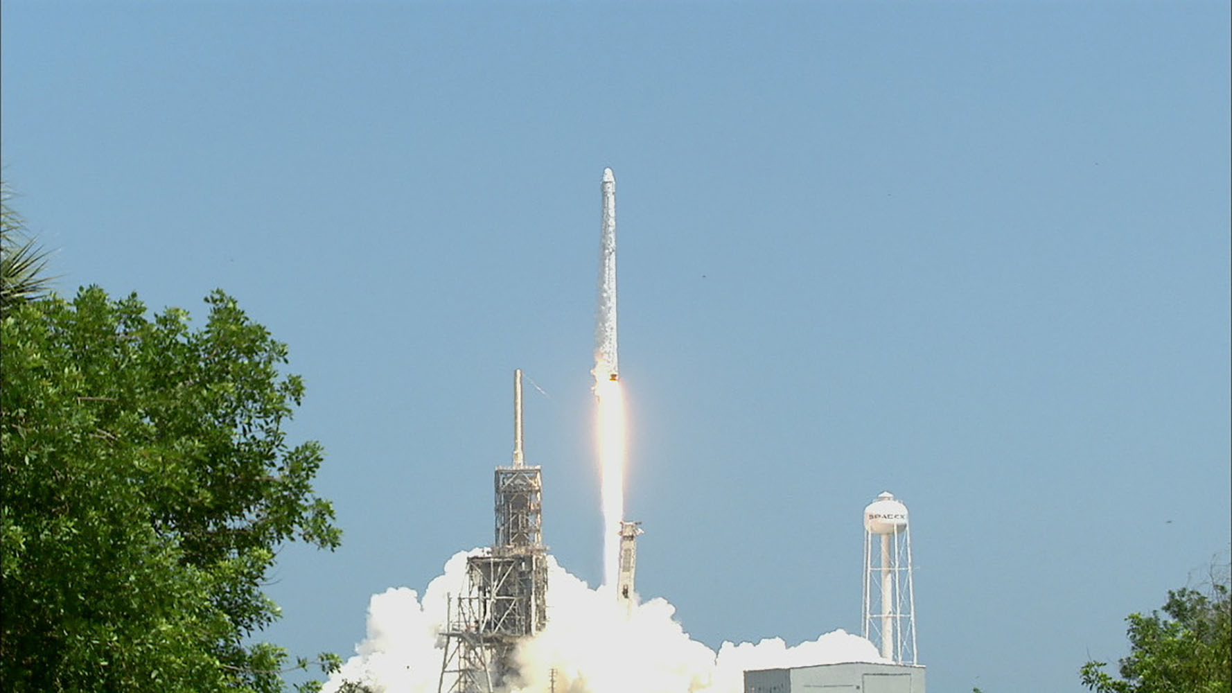 El lanzamiento del 'Falcon 9' desde Cabo Cañaveral.