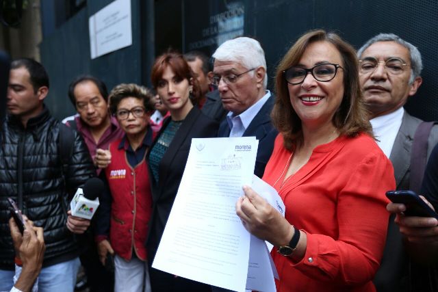La diputada federal Rocío Nahle presenta denuncia ante PGR por caso Odebrecht.