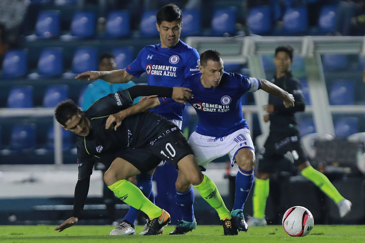 Christian Giménez en el partido contra Zacatepec