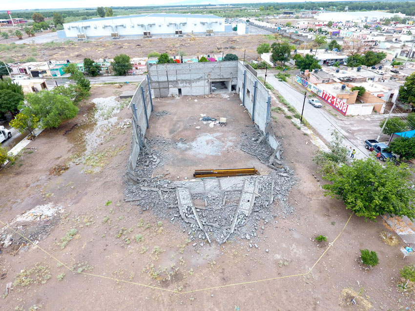 Tormenta eléctrica derrumba construcción de gimnasio en San Pedro de las Colonias, Coahuila.