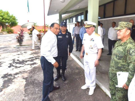 El gobernador de Guerrero, Héctor Astudillo y el Grupo de Coordinación Guerrero.