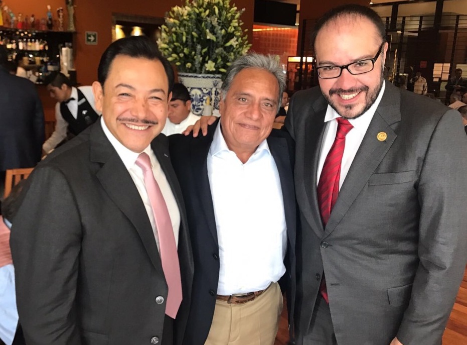 Héctor Serrano, Mauricio Toledo y Luciano Jimeno, se reunieron en el restaurante El Cardenal.