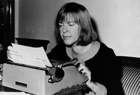 La escritora austríaca Ingeborg Bachmann
