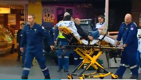 El accidente dejó cinco personas lesionadas.