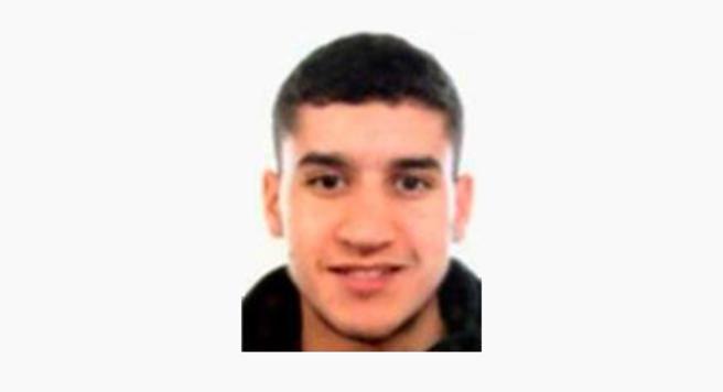 El marroquí Yones Abouyaaqoub, de 22 años, es buscado también en Francia.