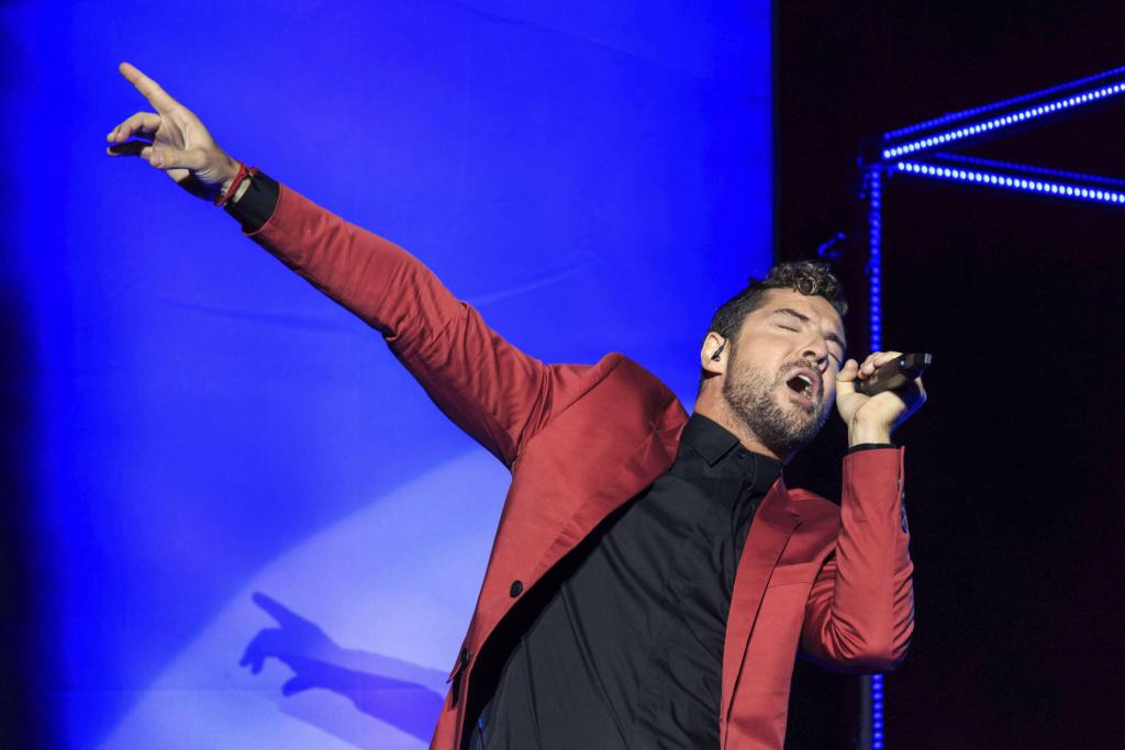 El cantante llevó su más reciente producción a España.