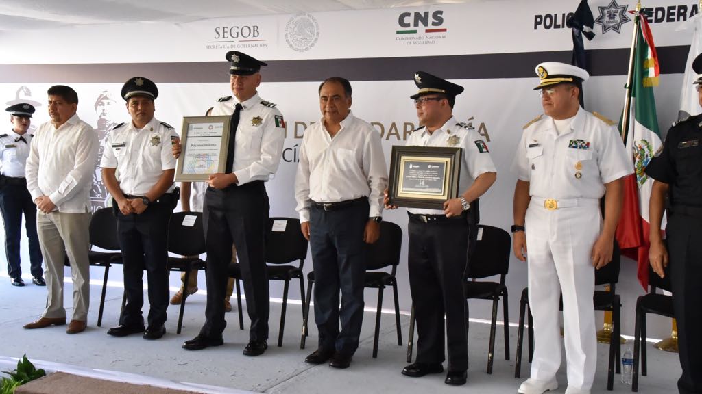 El gobernador de Guerrero reconoció el valor y responsabilidad de la División de Gendarmería con el estado.