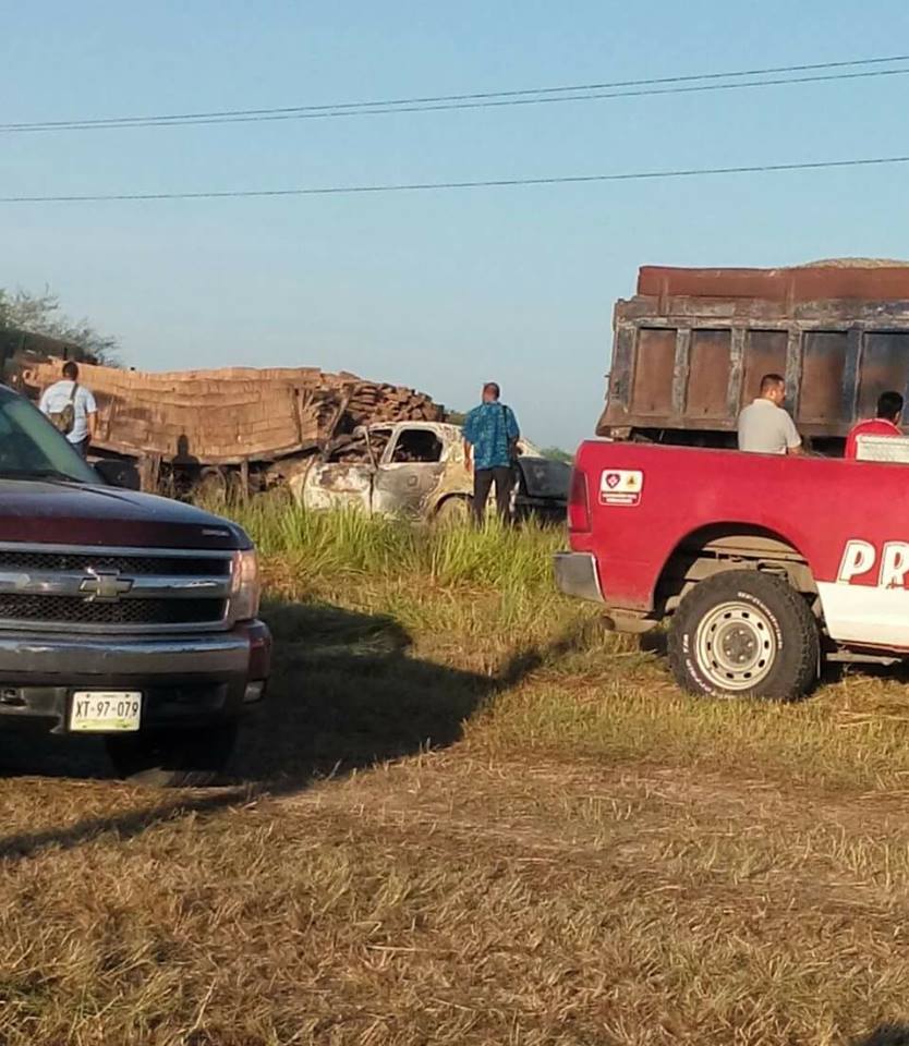 Chocó por alcanse y murieron dos.