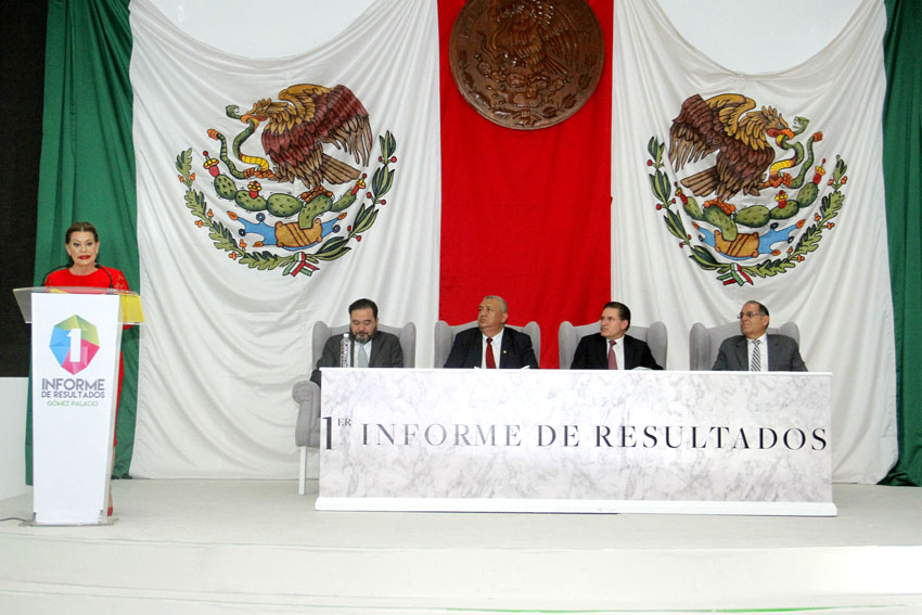 Leticia Herrera, alcaldesa de Gómez Palacio, presentó su primer informe de gobierno.