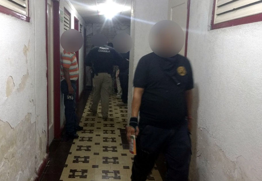 Durante operativo en hoteles y moteles en Torreón se encontraron a 3 hondureños. 