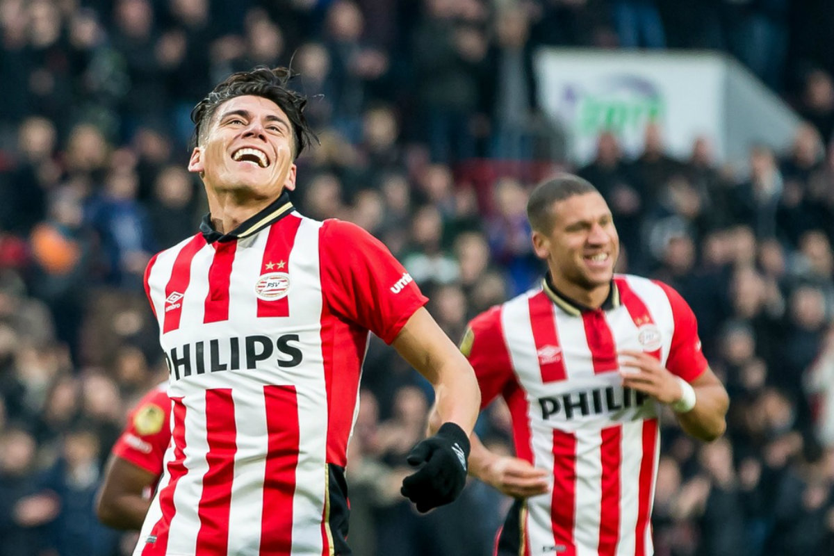 Héctor Moreno en su etapa como jugador del PSV 