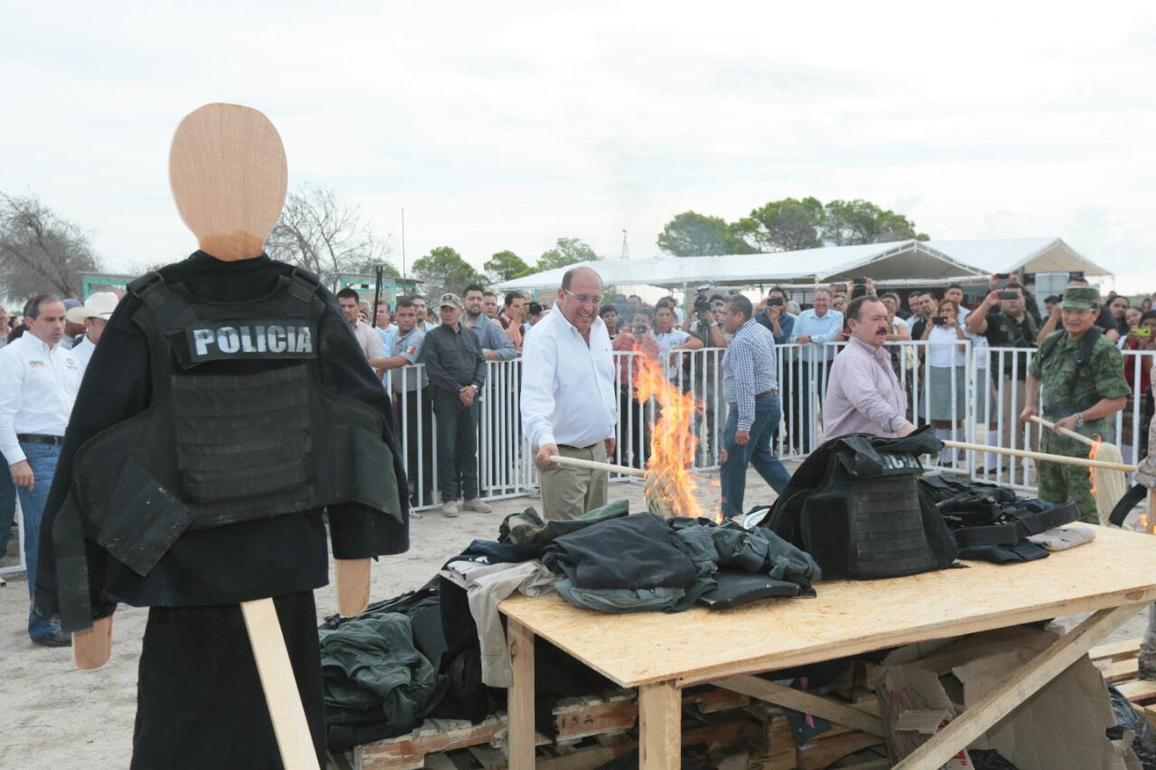 En Piedras Negras, se incautaron chalecos antibalas apócrifos utilizados por la delincuencia.