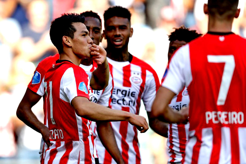 Hirving Lozano hizo su tercer gol con el PSV