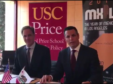 El rector de la Universidad de San José California y el gobernador de Oaxaca, Alejandro Murat, también signaron un convenio para realizar un intercamb