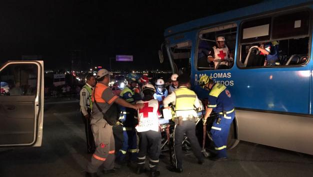 La Policía Federal informó que el percance ocurrió a la altura del tramo Ojo Caliente-Monterrey.