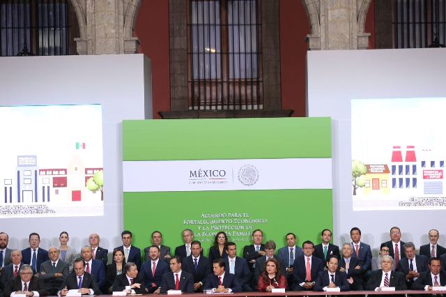 Peña encabeza la evaluación del Acuerdo para el Fortalecimiento Económico y la Protección de la Economía Familiar. 