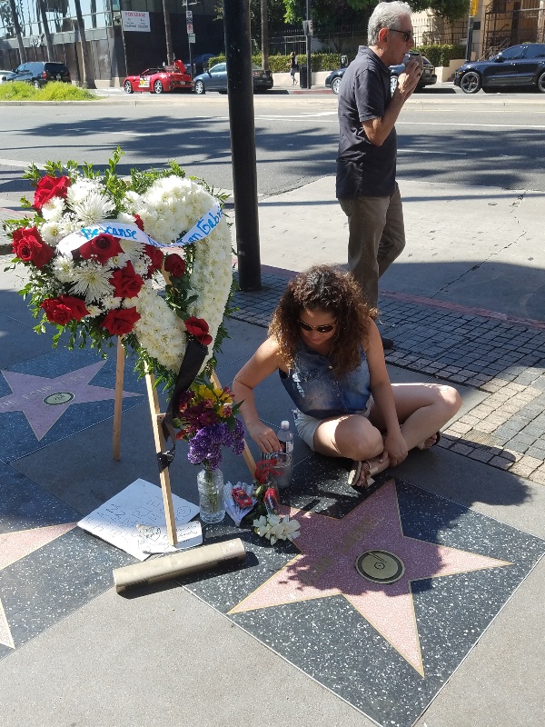 Recuerdan a Juan Gabriel en Los Ángeles. 