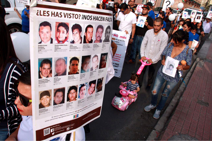 En el marco del Día Internacional de las Víctimas de Desapariciones Forzadas colectivo recordaron a sus familiares.