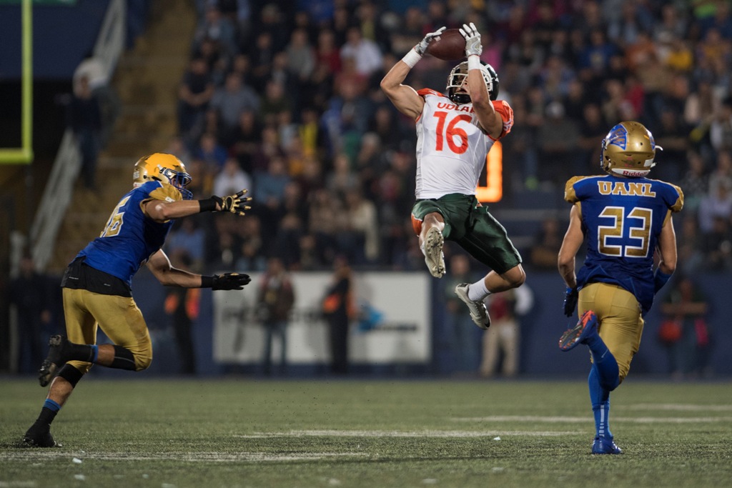 Auténticos Tigres y Aztecas UDLAP disputaron el primer Tazón de Campeones