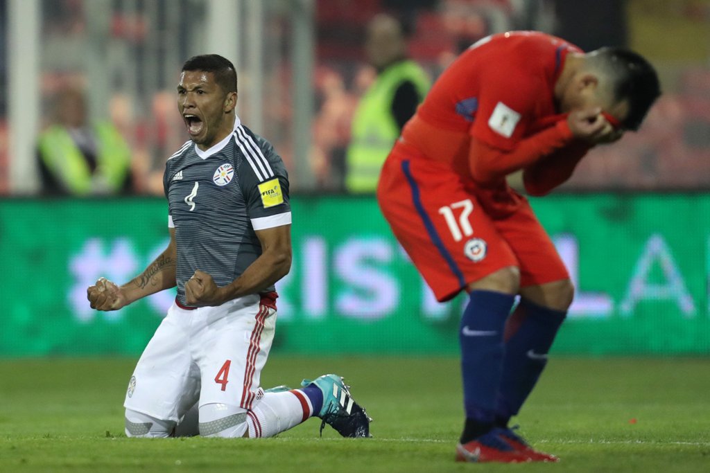 Paraguay golea a Chile
