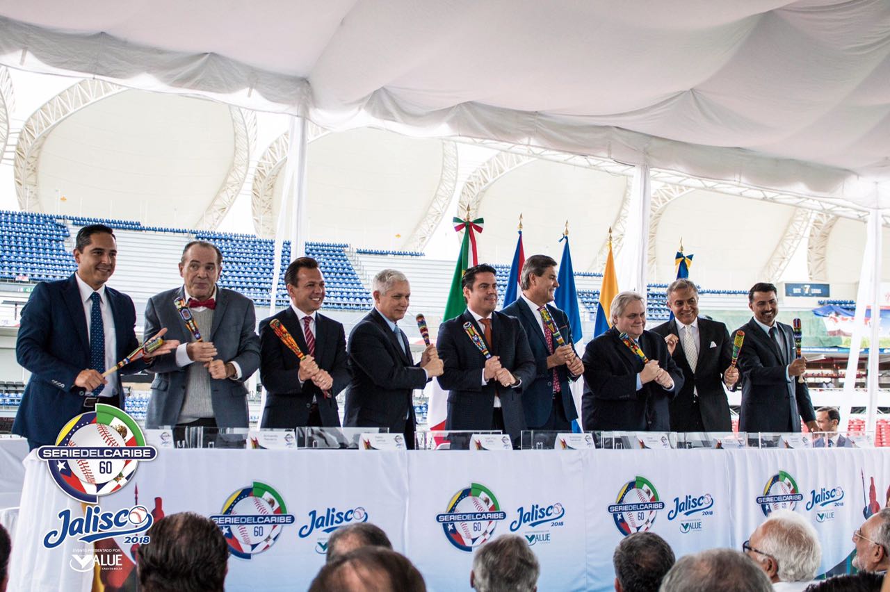 Con la presencia de Jorge Aristóteles Sandoval Díaz, gobernador de Jalisco, se presentó la Serie del Caribe 2018 en Guadalajara